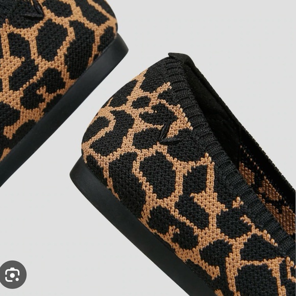 Vivaia Women's Leopard Print Flats, brand new. Retired pattern - Picture 3 of 3